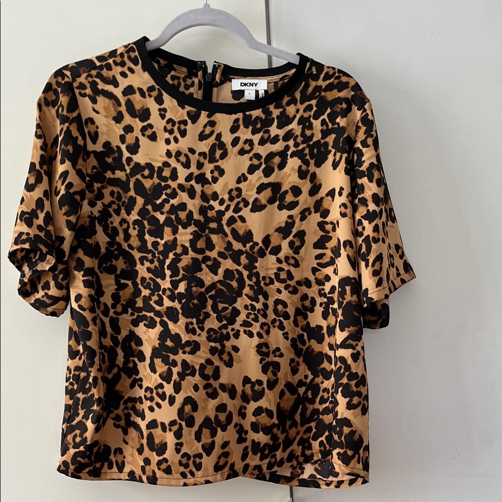 DKNY Women's Leopard Print Top - Black and Tan.🆕
